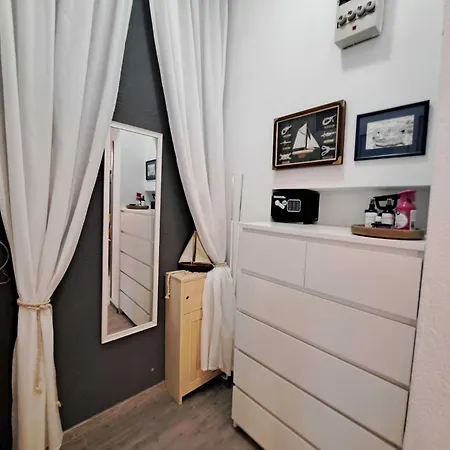 Spacious Urban Retreat With Terrace - Two Bedroom With Terrace *